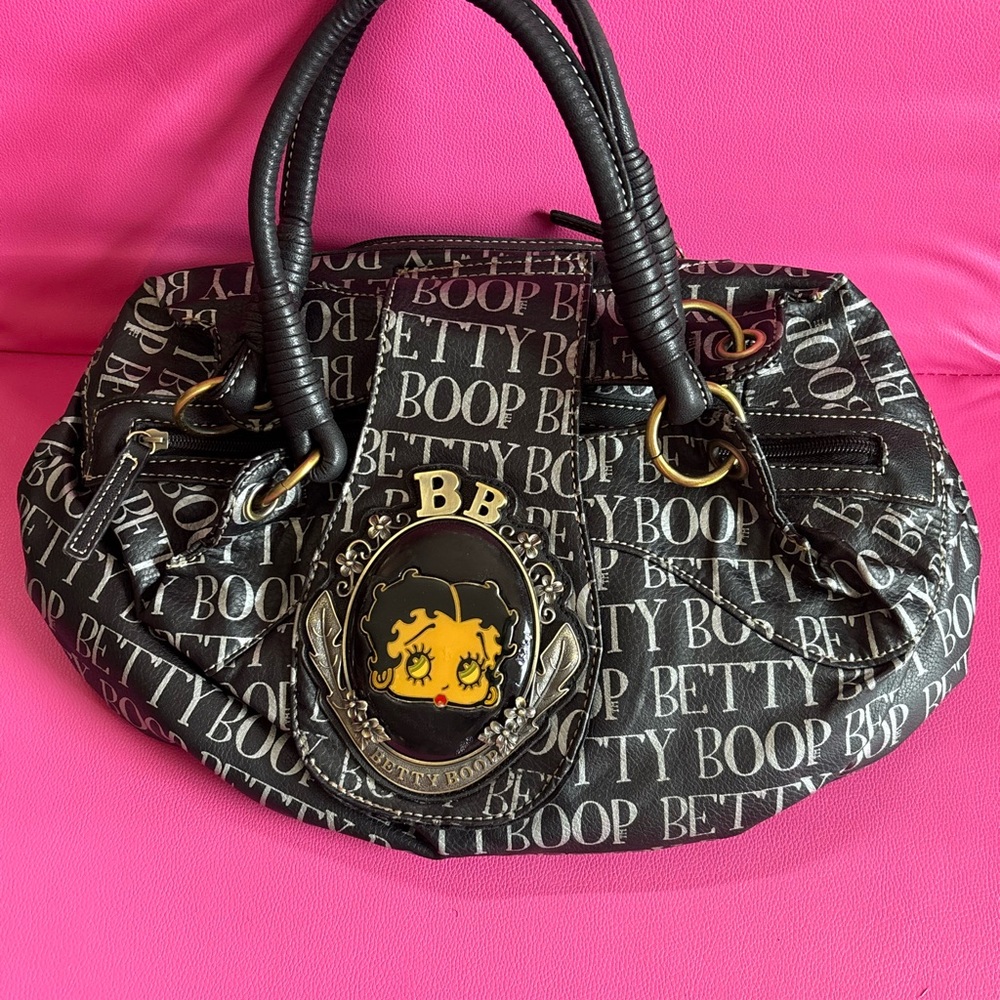 NWOT! Betty Boop Black Handbag